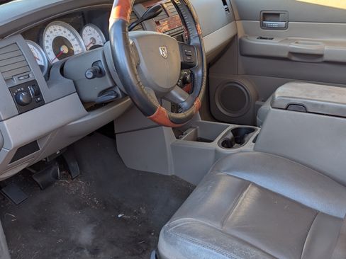 Used 2006 Dodge Durango SLT w/ Interior Convenience Group image 6