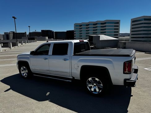 Used 2017 GMC Sierra 1500 SLT image 4