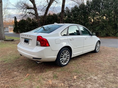 Used 2011 Volvo S40 T5 image 5