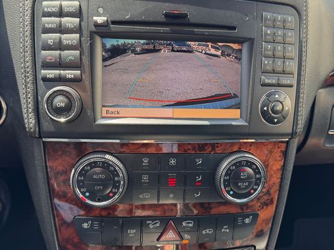 Used 2010 Mercedes-Benz GL 450 4MATIC image 18