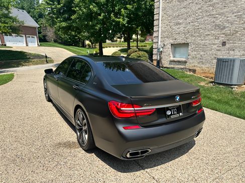Used 2017 BMW M760i xDrive AWD/4WD image 9