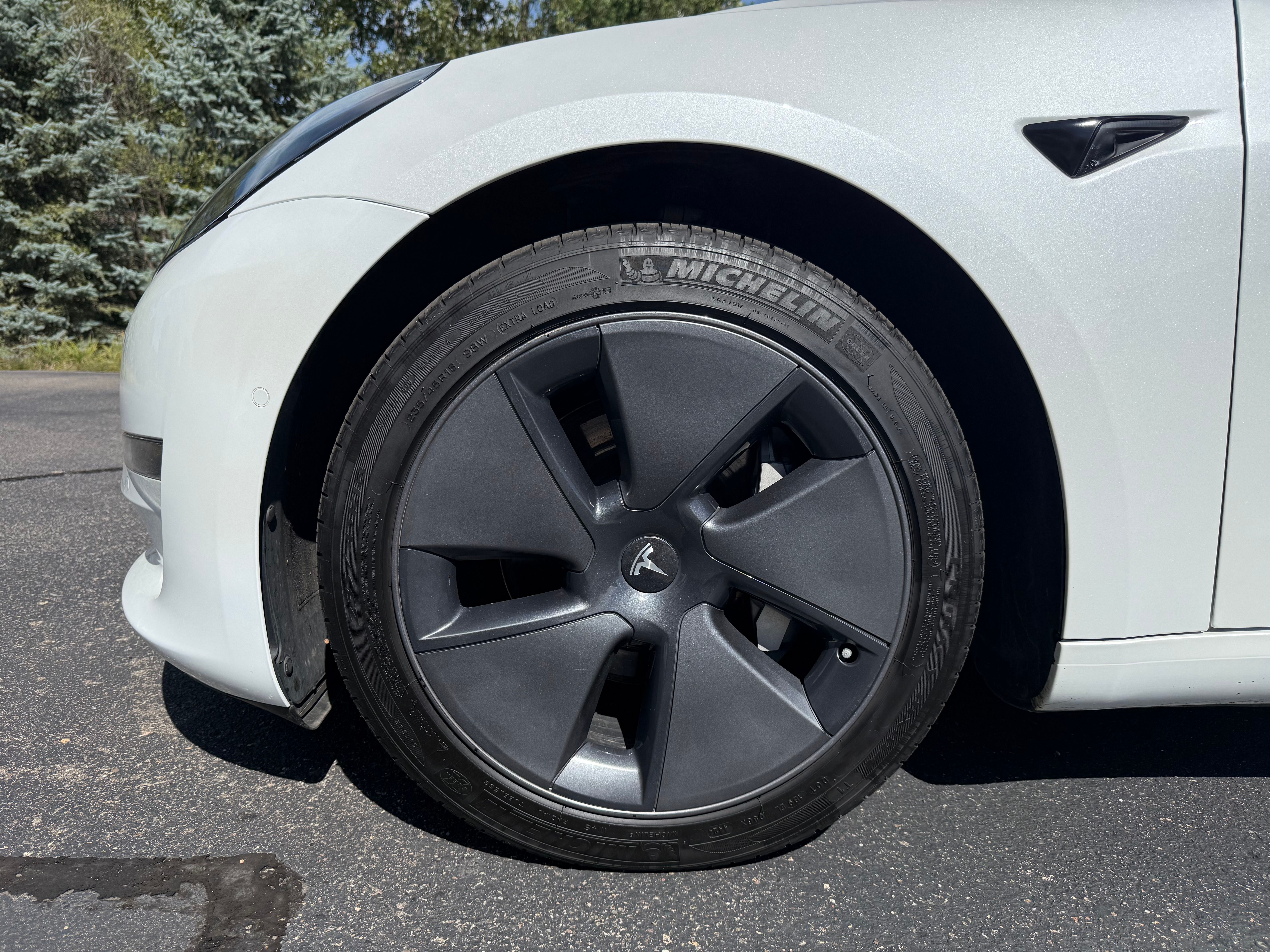 Used 2022 Tesla Model 3 Long Range AWD/4WD image 6