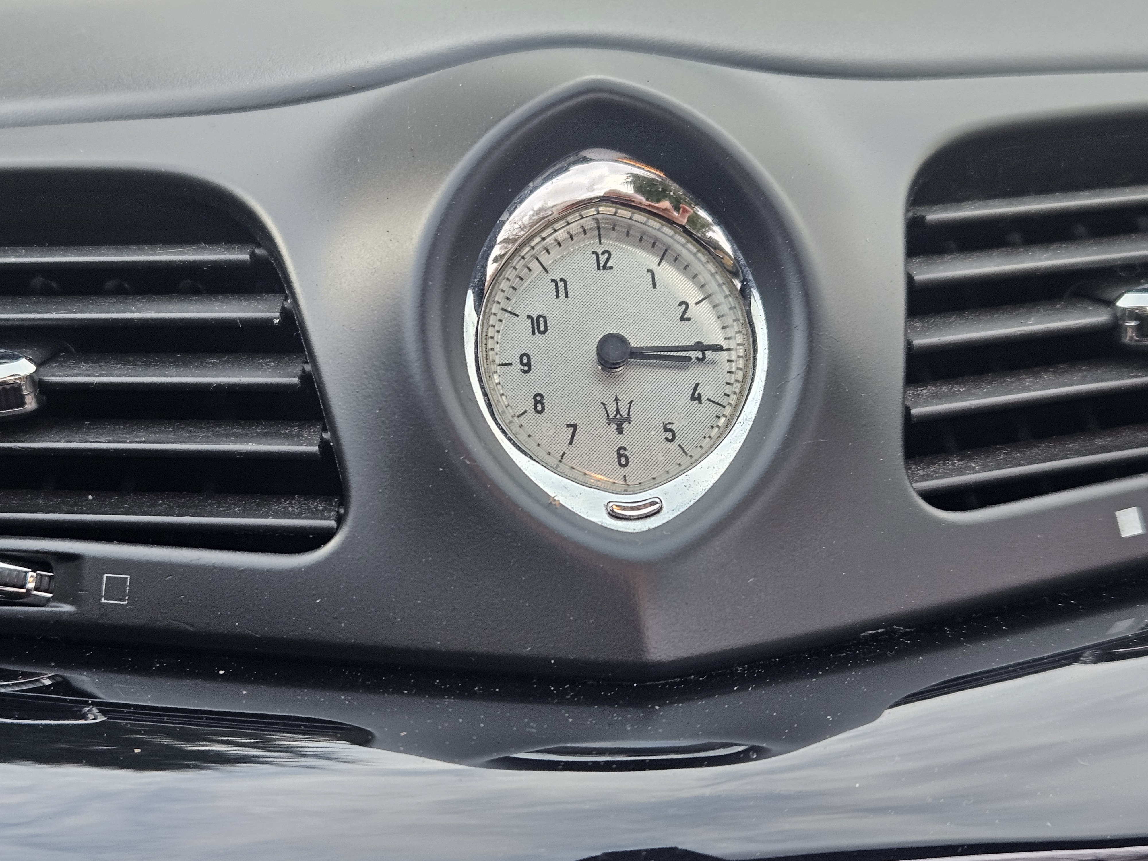 Used 2014 Maserati GranTurismo MC RWD image 15
