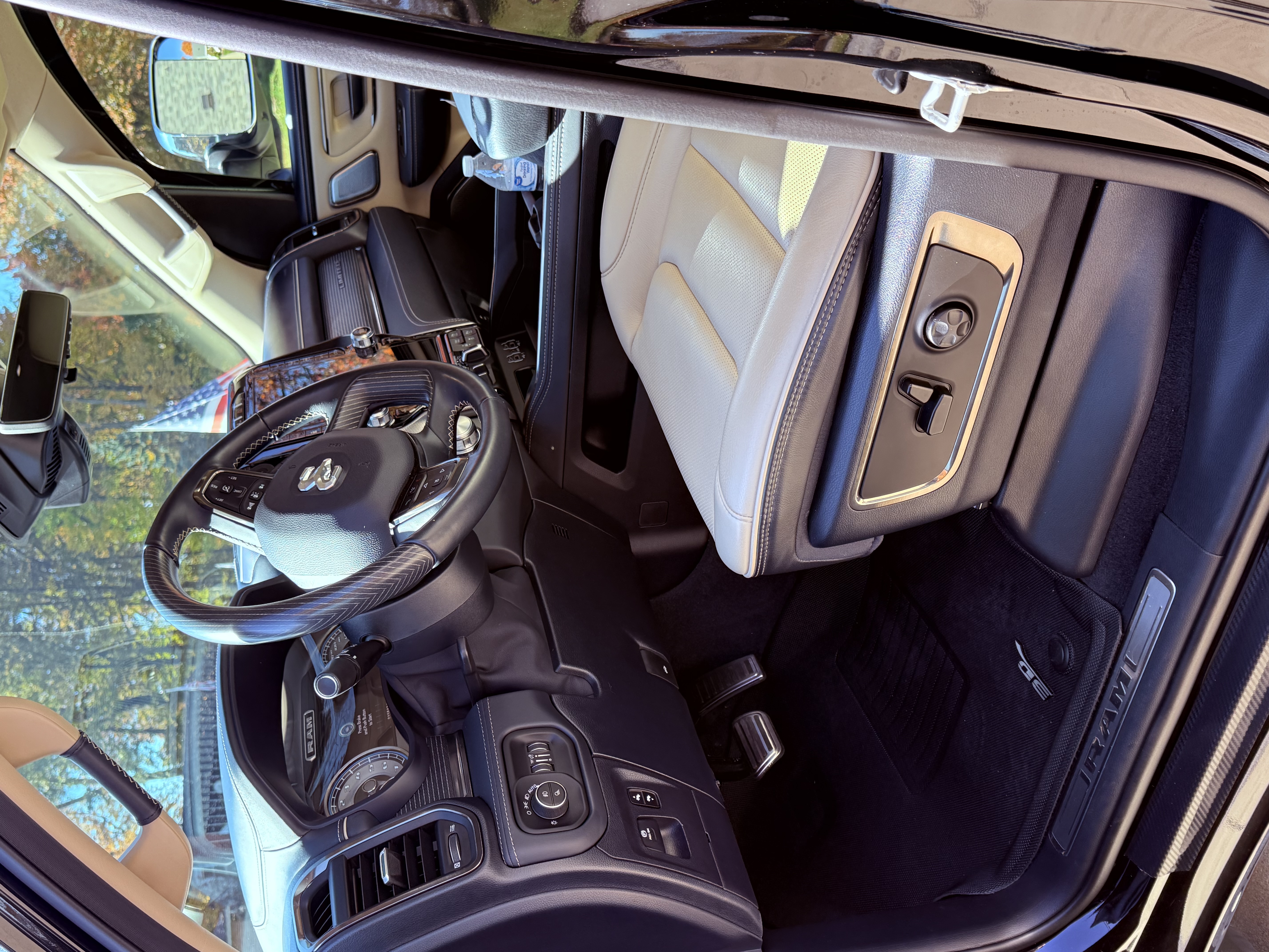 Used 2021 RAM 1500 Limited AWD/4WD image 18