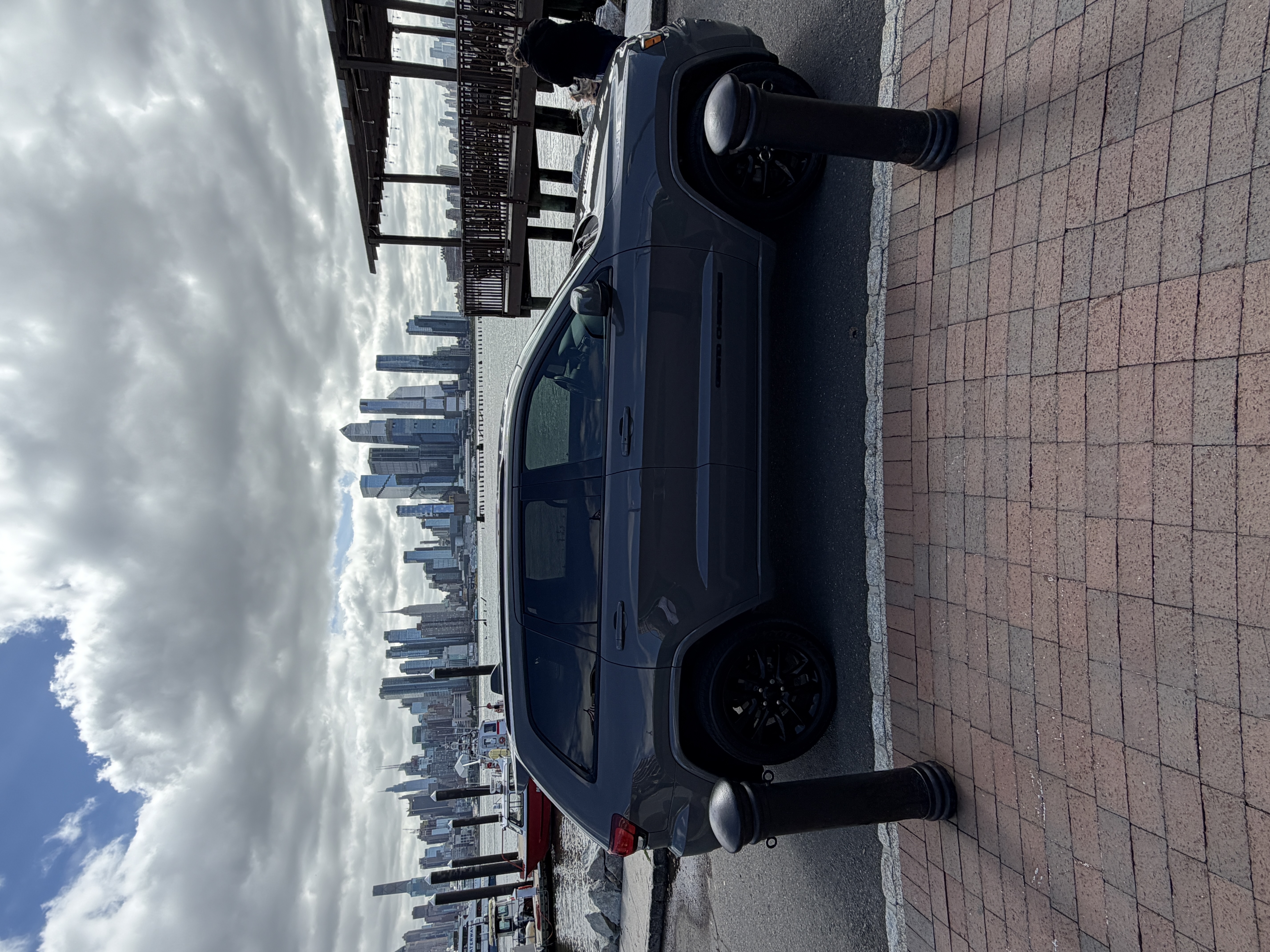 Used 2019 Jeep Grand Cherokee Altitude AWD/4WD image 4