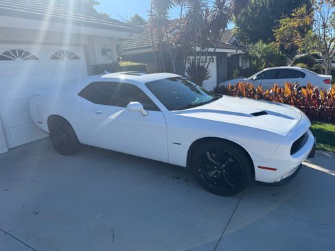 Used 2016 Dodge Challenger R/T Plus image 6