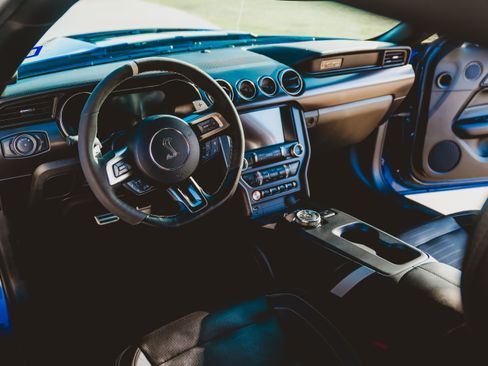 Used 2022 Ford Mustang Shelby GT500 w/ Technology Package image 21