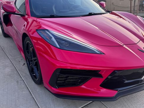 Used 2021 Chevrolet Corvette Stingray Coupe w/ Z51 Performance Package RWD image 8