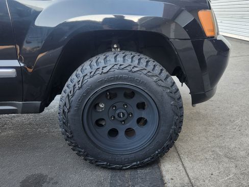 Used 2008 Jeep Grand Cherokee Limited w/ Trailer Tow Group IV image 4