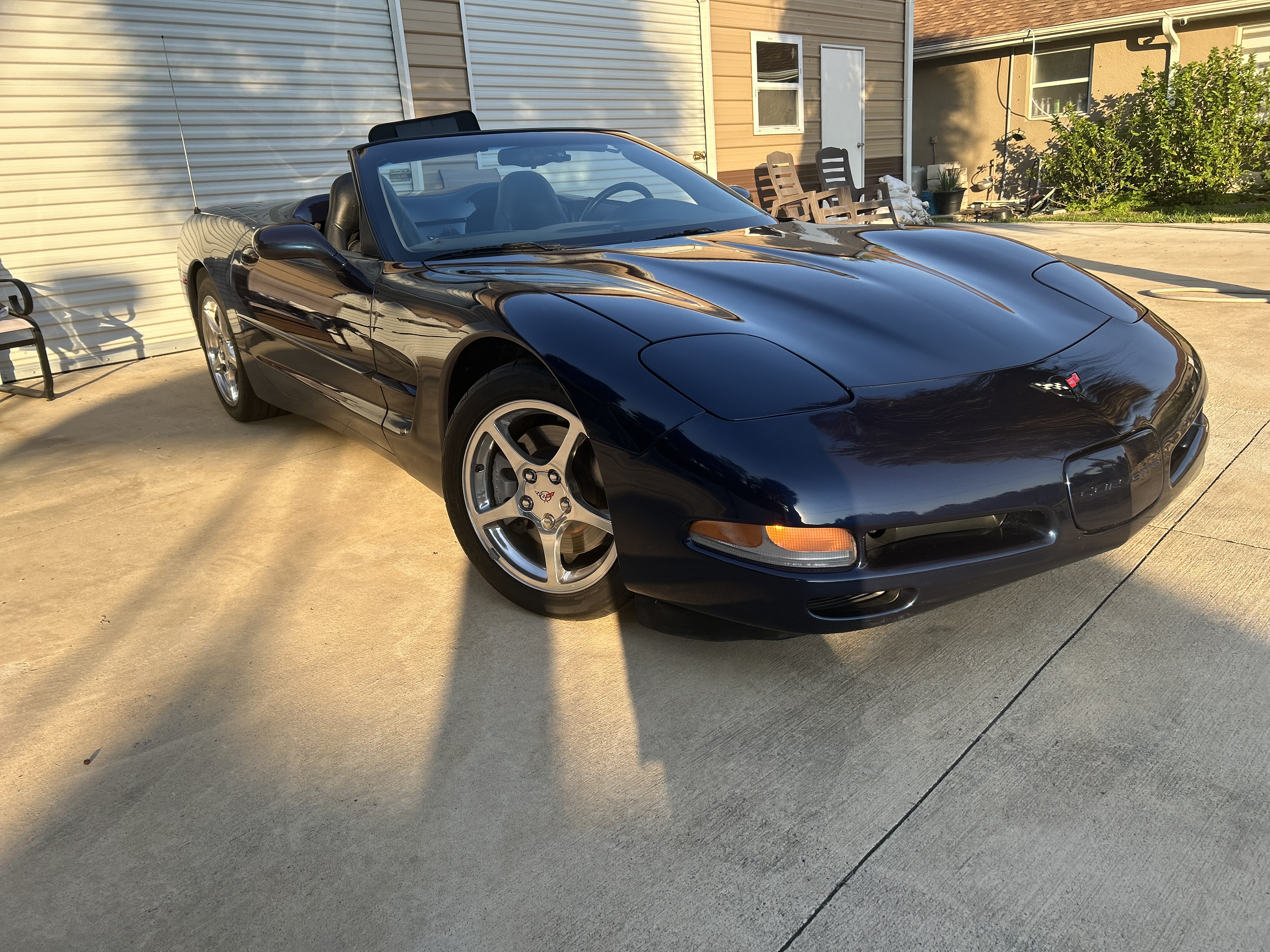 Used 2000 Chevrolet Corvette Convertible w/ Memory Pkg RWD image 17