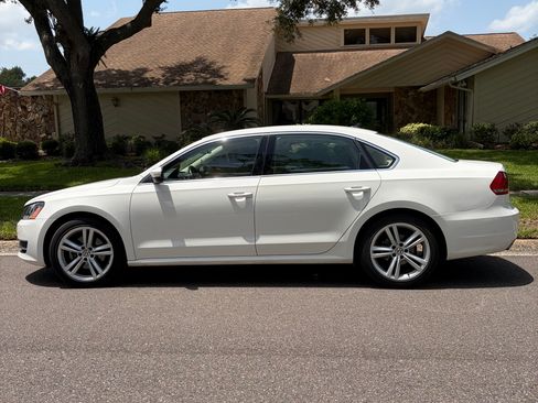 Used 2014 Volkswagen Passat 2.5 SE FWD image 1