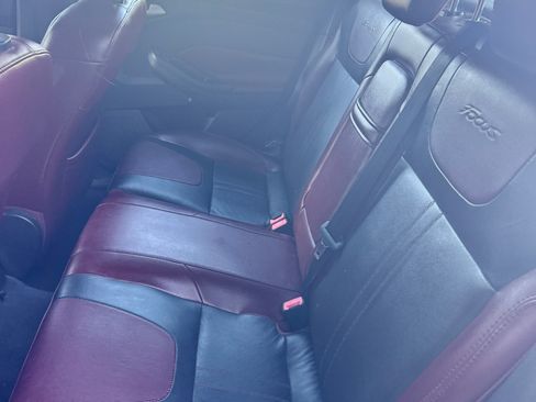 Used 2013 Ford Focus SE FWD image 6
