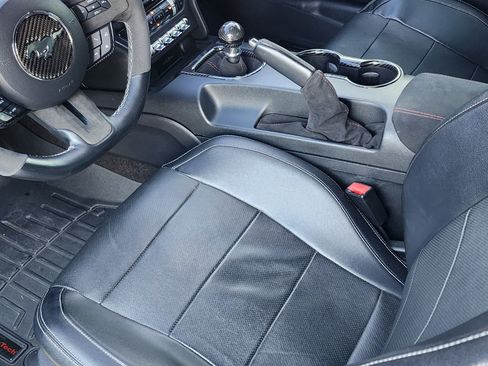 Used 2015 Ford Mustang GT Premium image 31