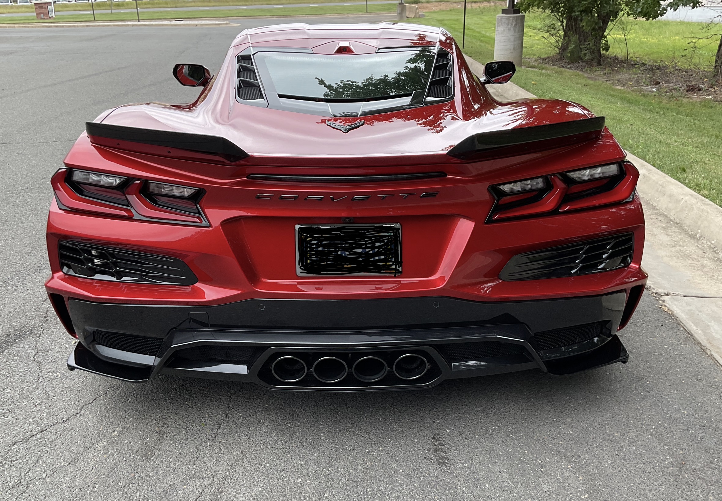 Used 2025 Chevrolet Corvette Z06 w/ Stealth Interior Trim Package RWD image 4