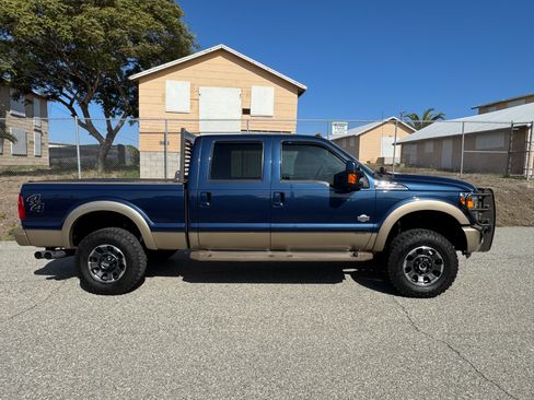 Used 2014 Ford F250 King Ranch image 9