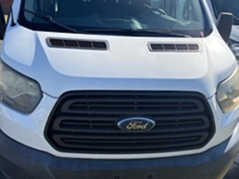 Used 2016 Ford Transit 150 XL image 17