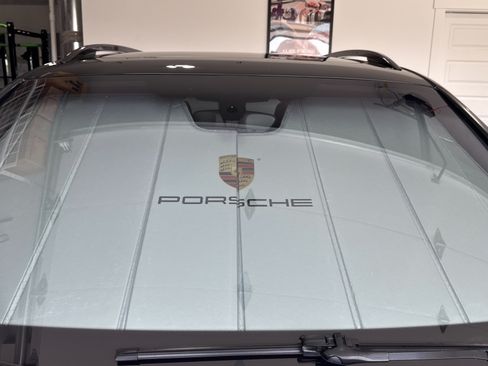 Used 2014 Porsche Cayenne AWD/4WD image 26