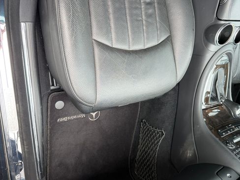 Used 2007 Mercedes-Benz CLS 550 image 15