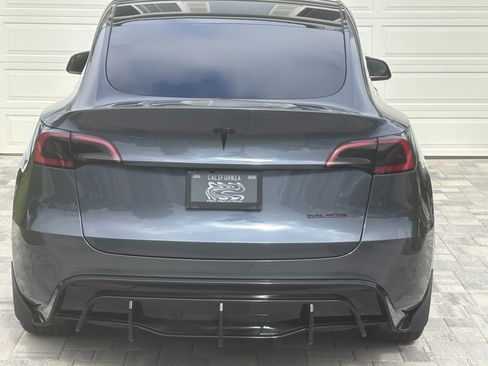 Used 2023 Tesla Model Y Long Range AWD/4WD image 6