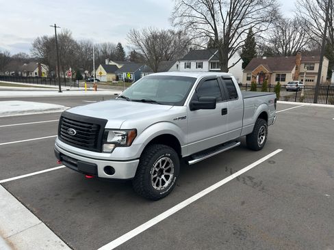 Used 2010 Ford F150 STX AWD/4WD image 1