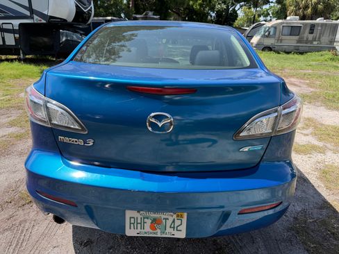 Used 2012 MAZDA MAZDA3 i Touring FWD image 12