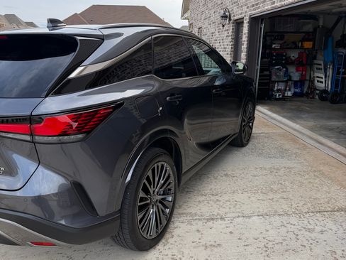 Used 2026 Lexus RX 450h AWD w/ Convenience Package image 10