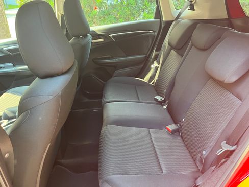 Used 2018 Honda Fit EX image 12
