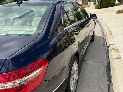 Used 2013 Mercedes-Benz E 350 Sedan image 4