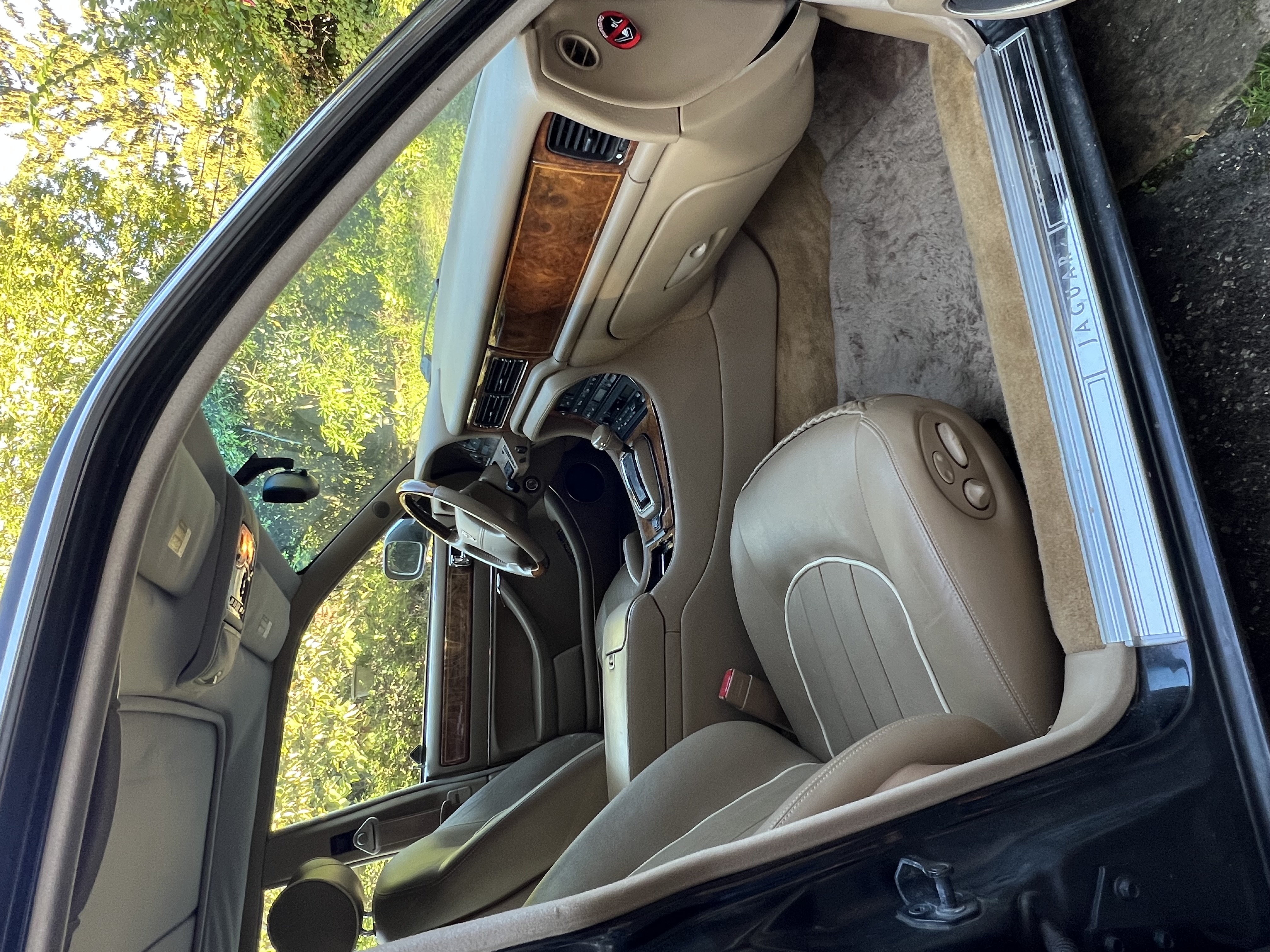 Used 1997 Jaguar XJ Vanden Plas RWD image 12