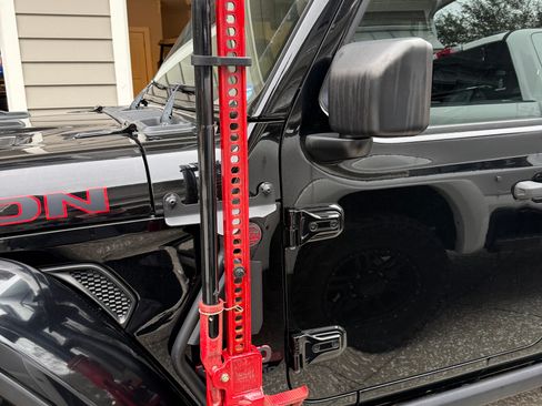 Used 2021 Jeep Gladiator Rubicon w/ LED Lighting Group image 22