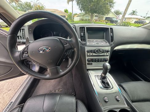 Used 2013 INFINITI G37 Journey w/ Premium Pkg RWD image 8