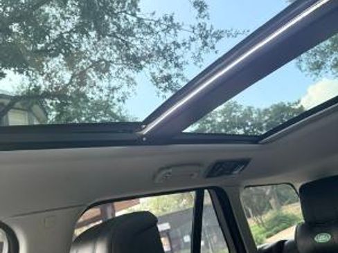 Used 2019 Land Rover Range Rover HSE AWD/4WD image 15