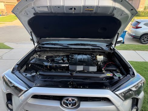 Used 2017 Toyota 4Runner SR5 Premium AWD/4WD image 11