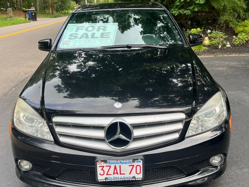 Used 2010 Mercedes-Benz C 300 4MATIC Sedan image 1