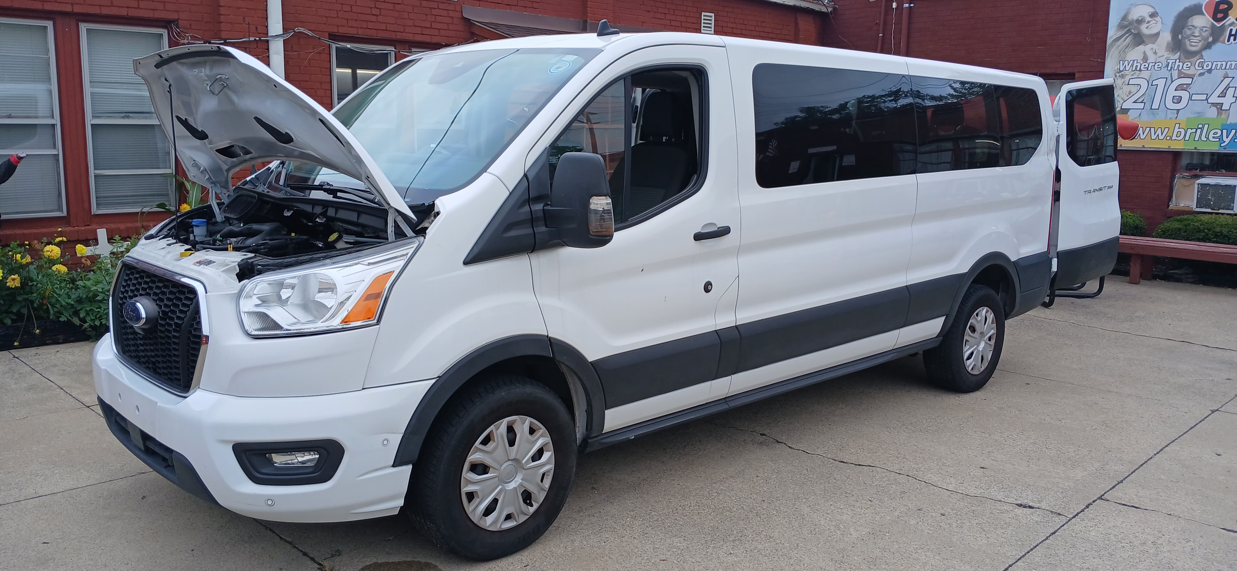 Used 2022 Ford Transit 350 XLT RWD image 8