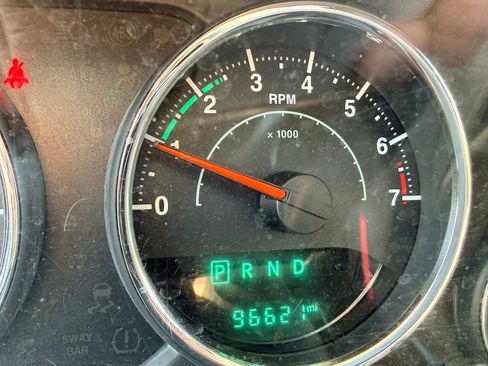 Used 2016 Jeep Wrangler Unlimited Sahara w/ Dual Top Group image 9