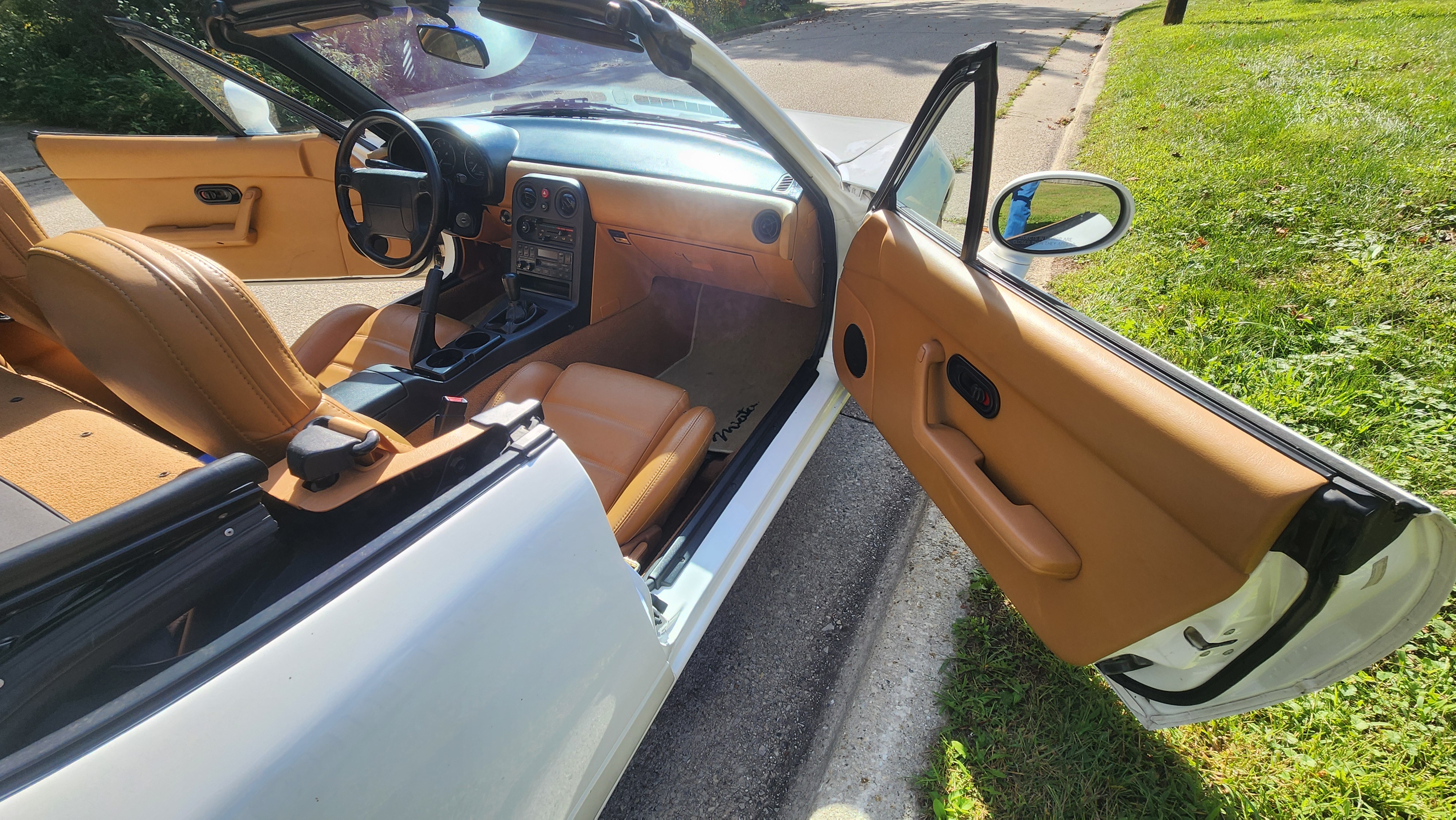 Used 1993 MAZDA MX-5 Miata RWD image 9