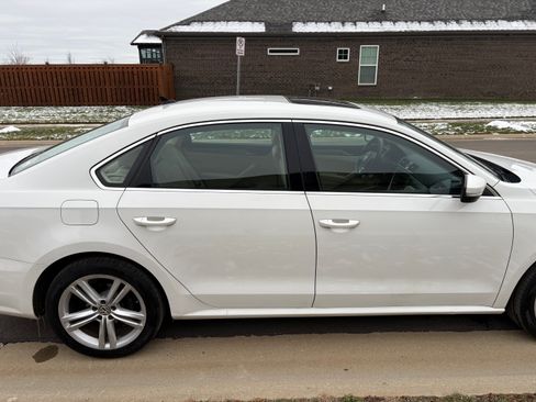 Used 2014 Volkswagen Passat 2.5 SE image 10