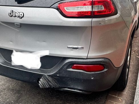 Used 2016 Jeep Cherokee Latitude w/ Safety/Convenience Group image 8