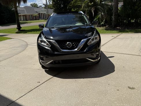 Used 2017 Nissan Murano Platinum w/ Platinum Technology Package FWD image 2