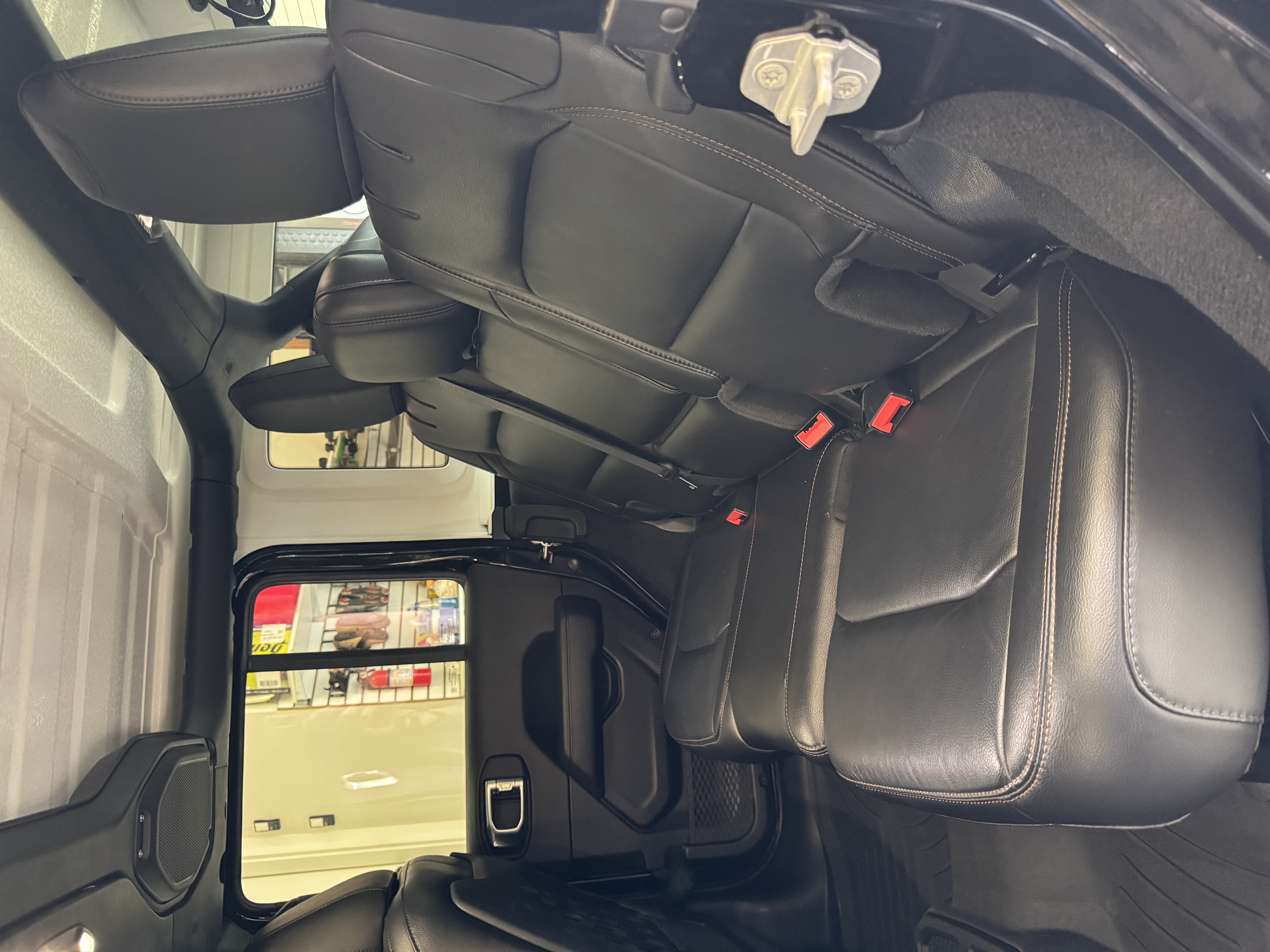 Used 2021 Jeep Wrangler Unlimited Rubicon 392 AWD/4WD image 16