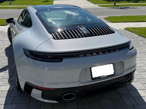 Used 2024 Porsche 911 Carrera 4 AWD/4WD image 5