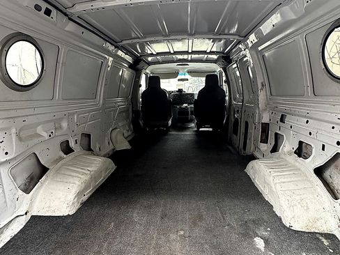 Used 2012 Ford E-150 and Econoline 150 Van 3D w/ Commercial Cargo Van Pkg image 12