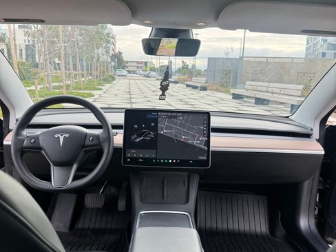Used 2021 Tesla Model 3 Standard Range Plus RWD image 14