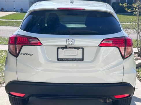 Used 2016 Honda HR-V EX image 8