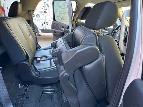 Used 2013 Chevrolet Tahoe 2WD image 17