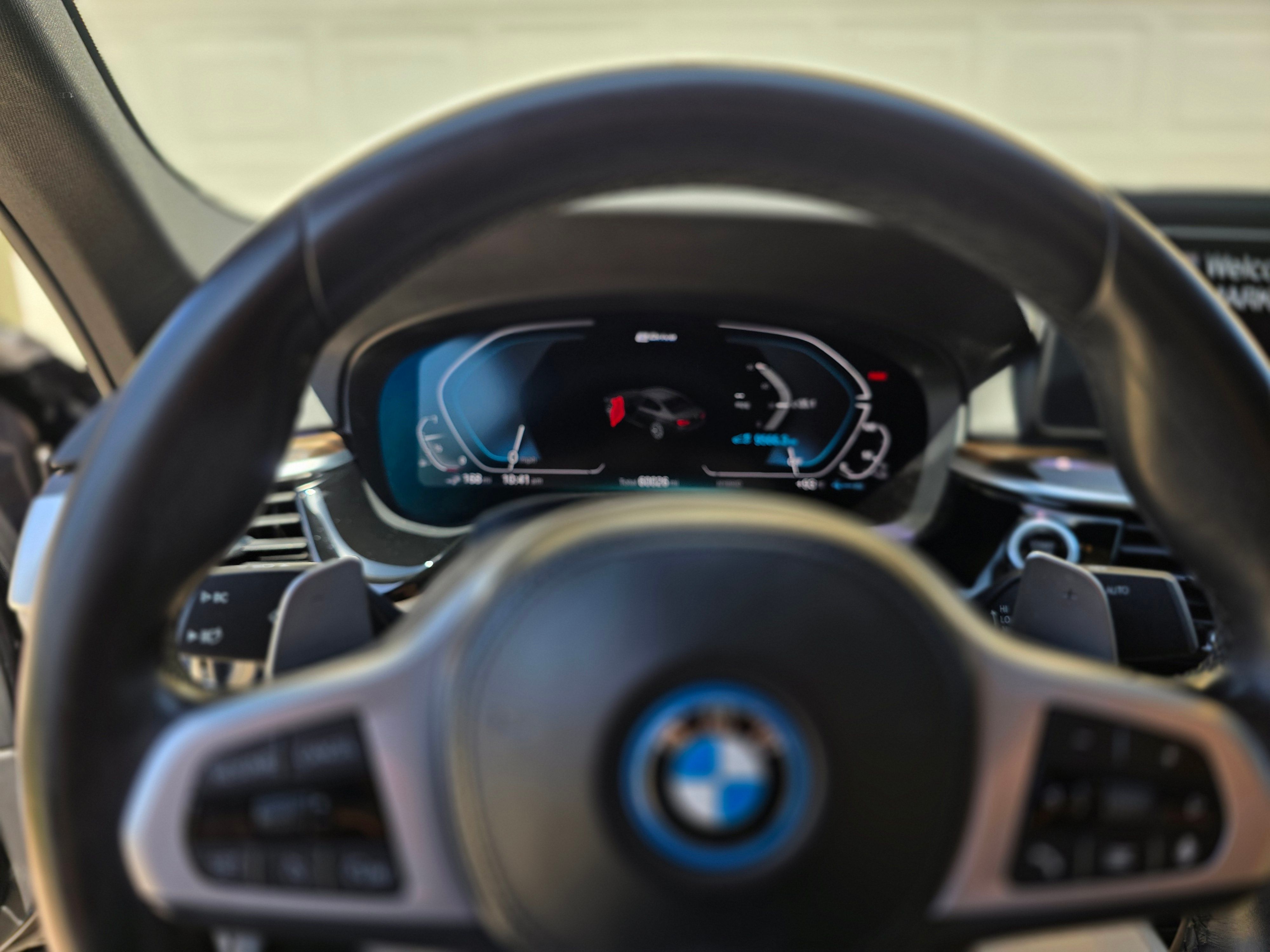 Used 2022 BMW 530e w/ M Sport Package RWD image 16
