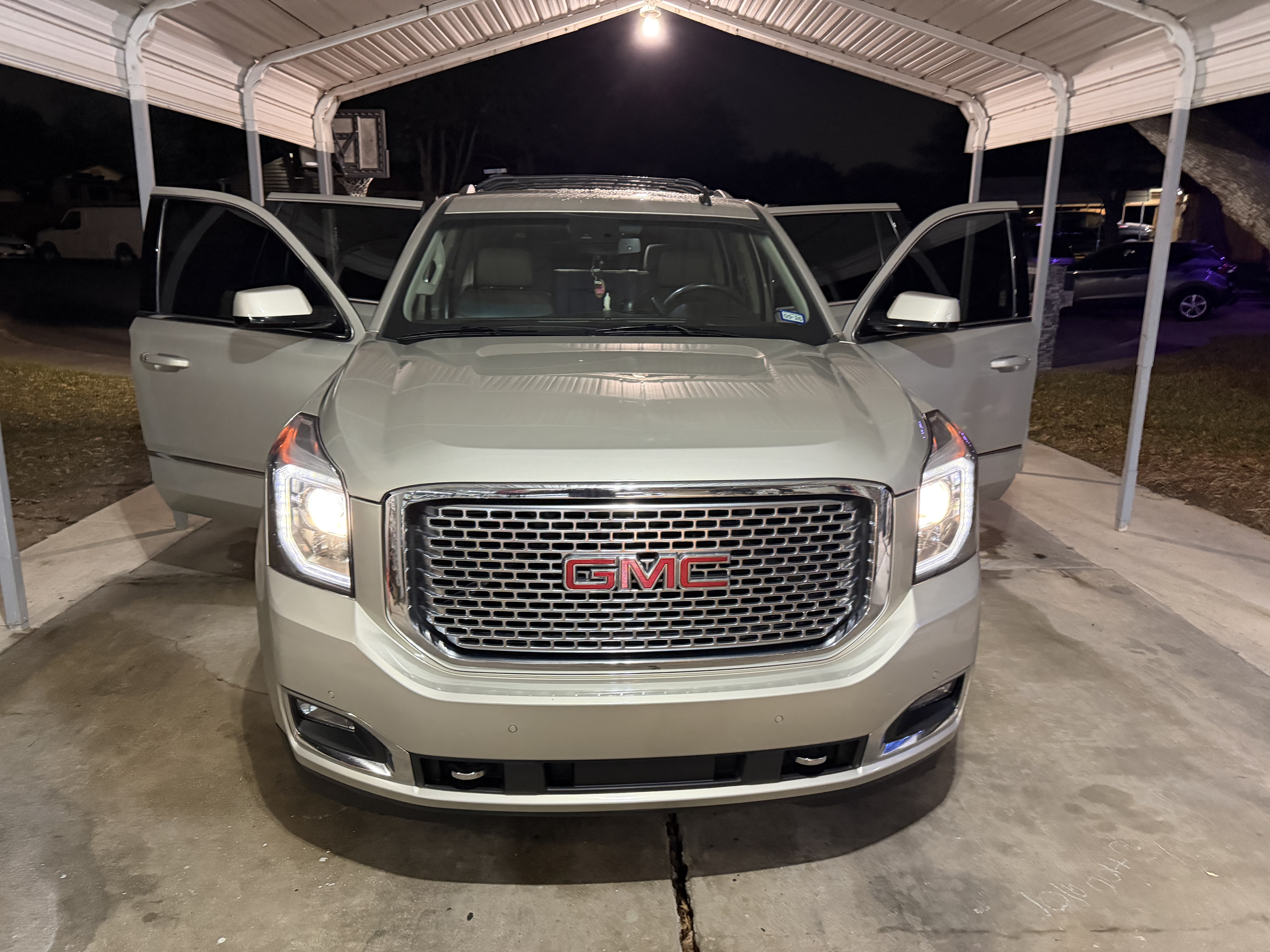 Used 2015 GMC Yukon SLT AWD/4WD image 6