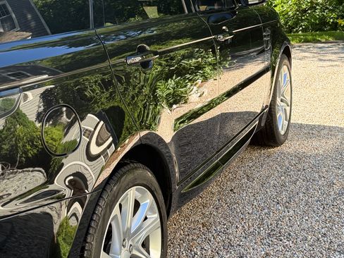 Used 2019 Land Rover Range Rover Sport Supercharged AWD/4WD image 9