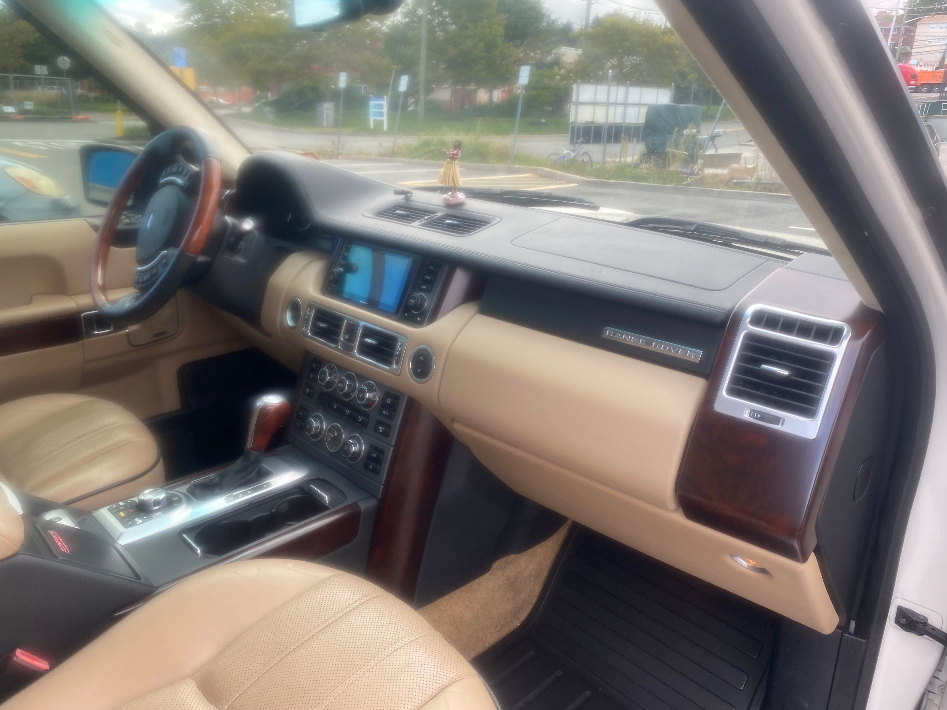 Used 2008 Land Rover Range Rover Supercharged AWD/4WD image 10